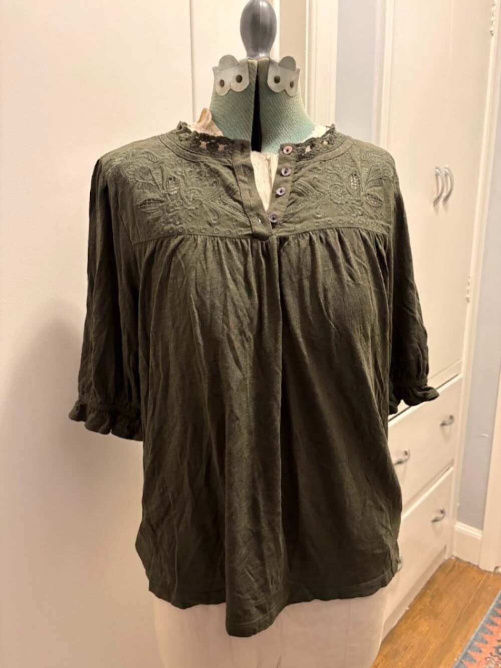 Lucky Brand Olive Green Embroidered Peasant Blouse M